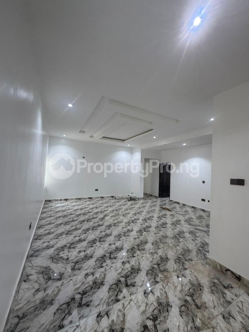 2 bedroom House for rent An Estate Along Von Road Airport Road Lugbe Abuja
