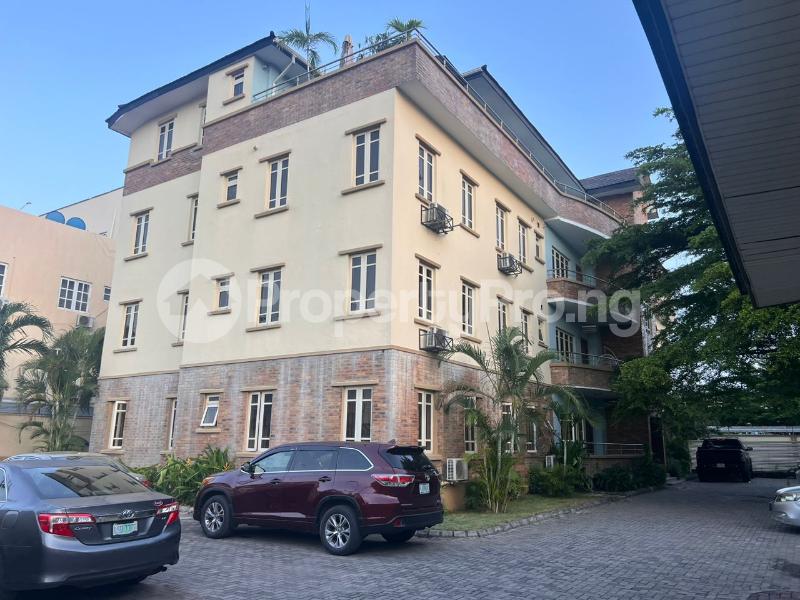 2 bedroom Flat / Apartment for rent  ONIRU Victoria Island Lagos