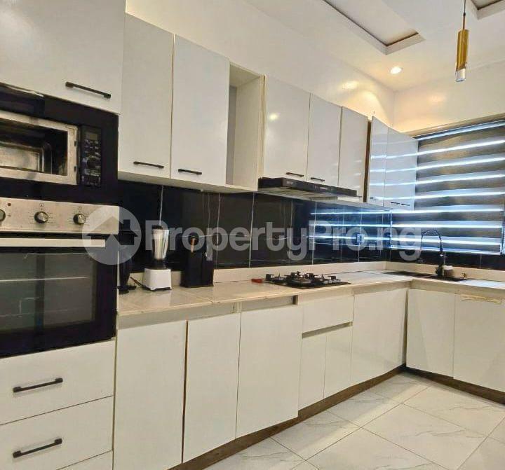 2 bedroom House for shortlet Ikate Lekki Lagos