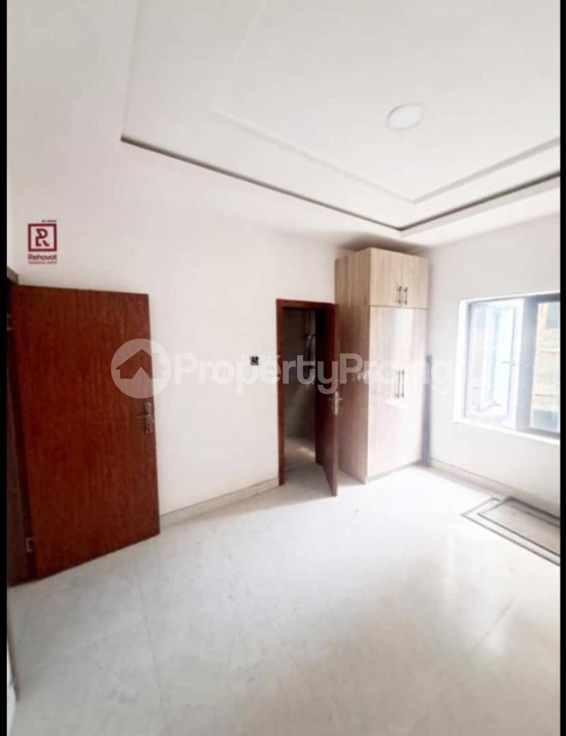 2 bedroom Flat / Apartment for rent  Ologolo Lekki Lagos