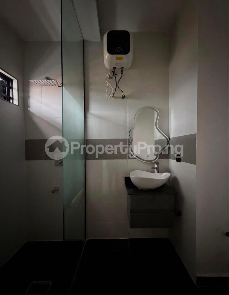 3 bedroom Flat / Apartment for rent ONIRU Victoria Island Lagos