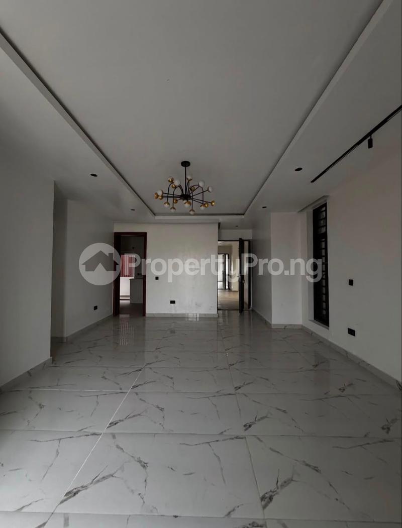 3 bedroom Flat / Apartment for rent ONIRU Victoria Island Lagos