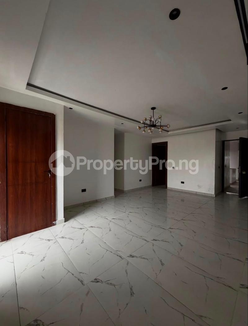 3 bedroom Flat / Apartment for rent ONIRU Victoria Island Lagos