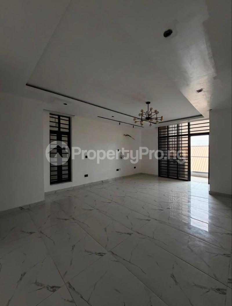 3 bedroom Flat / Apartment for rent ONIRU Victoria Island Lagos