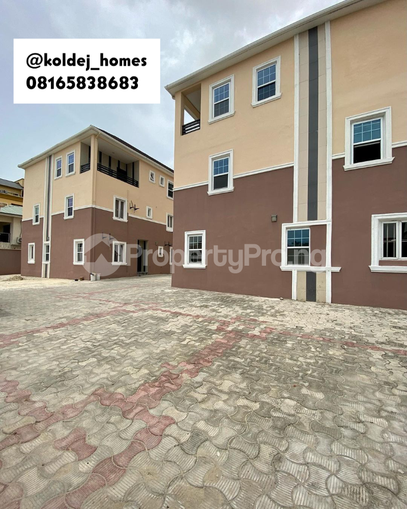 2 bedroom House for rent ONIRU Victoria Island Lagos