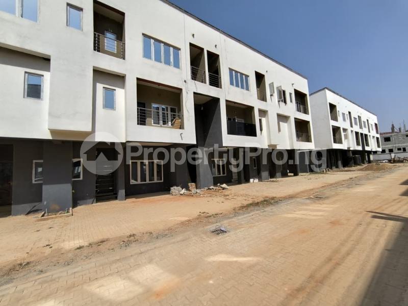 2 bedroom House for rent Guzape Abuja