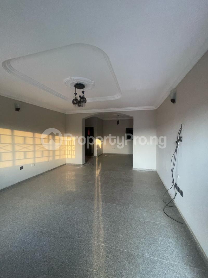 2 bedroom Flat / Apartment for rent Wuse 2 Abuja