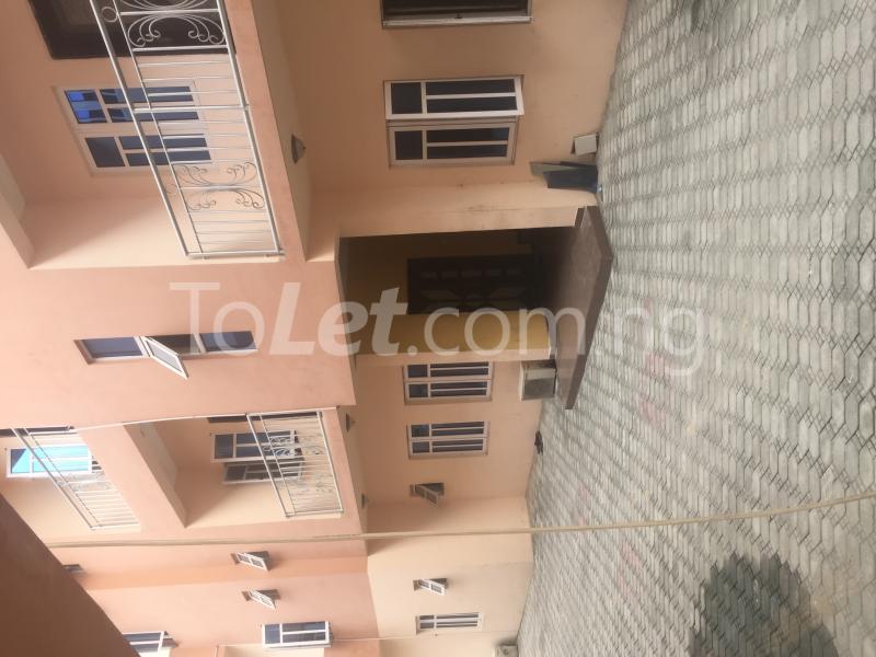 2 bedroom House for rent   Ikate Lekki Lagos