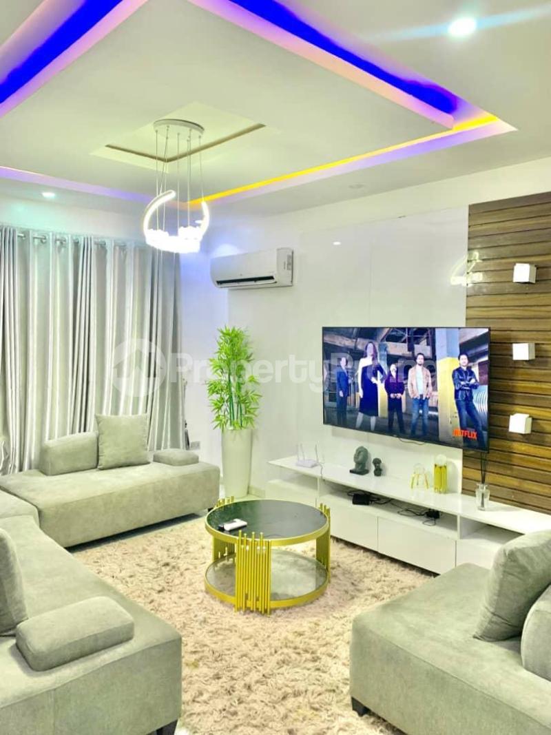 2 bedroom House for rent Ikate Lekki Lagos