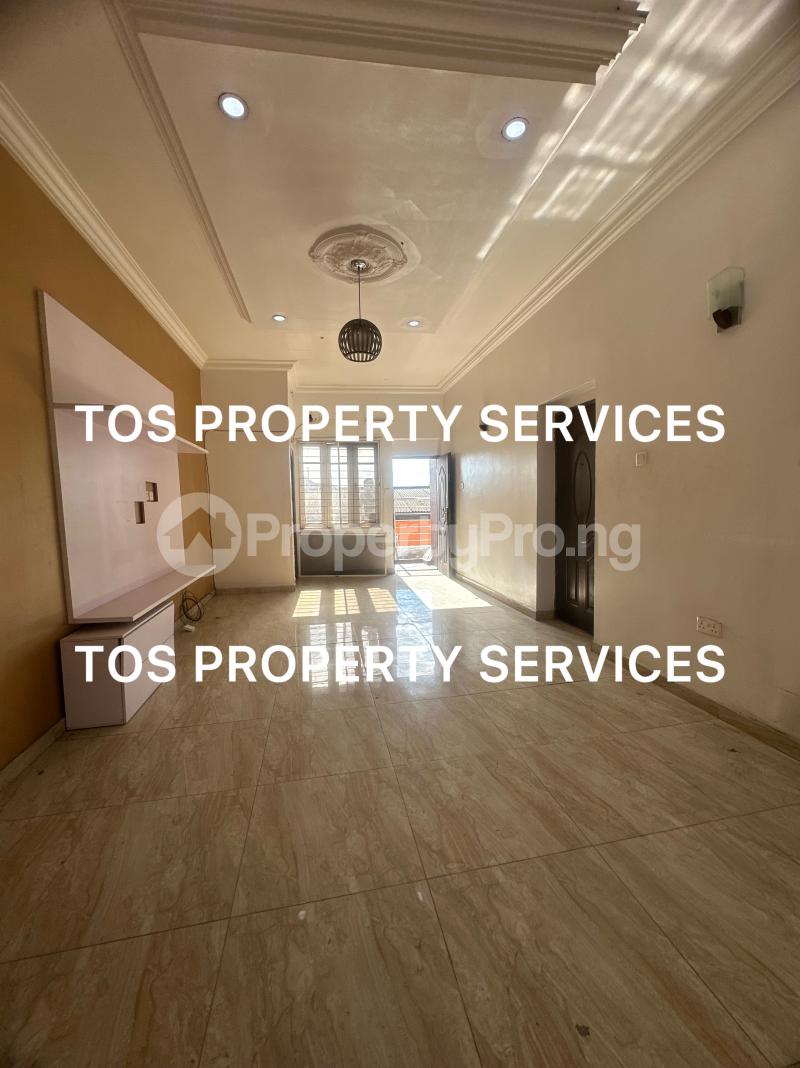 2 bedroom Flat / Apartment for rent Yaba, Lagos. Yaba Lagos