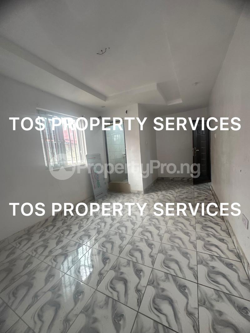 2 bedroom Flat / Apartment for rent Sabo Alagomeji, Yaba, Lagos. Alagomeji Yaba Lagos