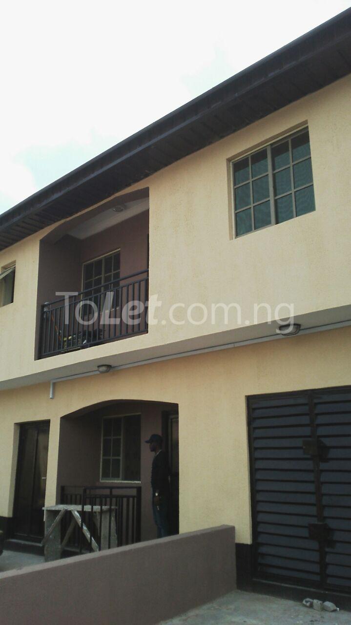 2 bedroom Flat / Apartment for rent Palmgroove Bustop Palmgroove Shomolu Lagos