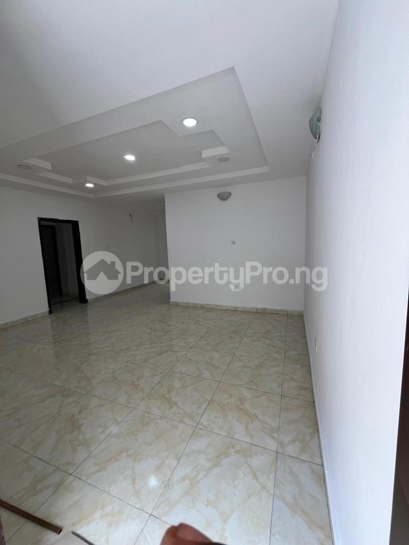 2 bedroom House for rent Osapa London Lagos. Osapa london Lekki Lagos