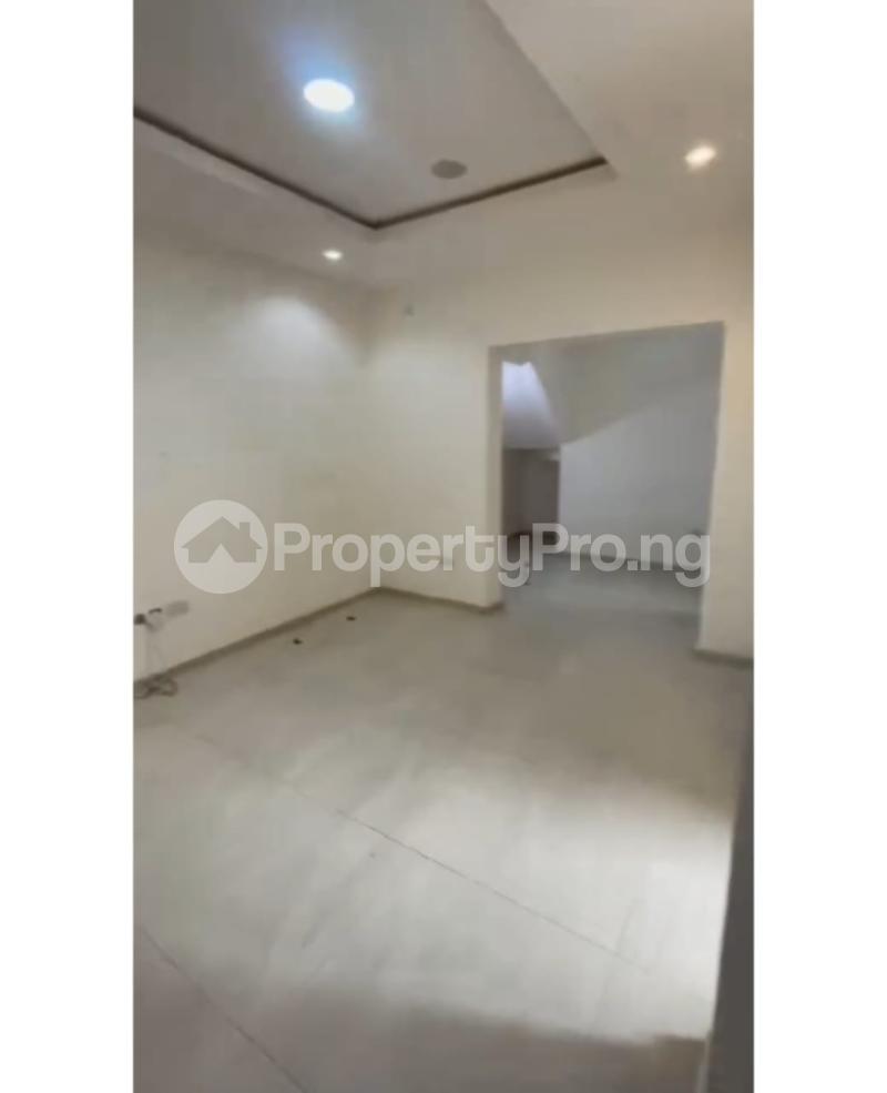 2 bedroom Flat / Apartment for rent Estate Ologolo Lekki Lagos