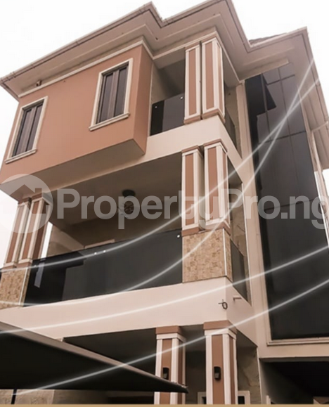 2 bedroom House for rent Mafoluku Oshodi Lagos