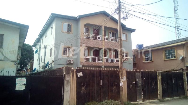 2 bedroom Flat / Apartment for rent Onike Sabo Yaba Lagos