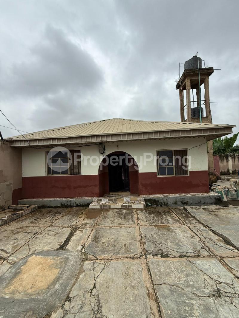 2 bedroom House for rent Riverside Estate Oluyole Estate Ibadan Oyo