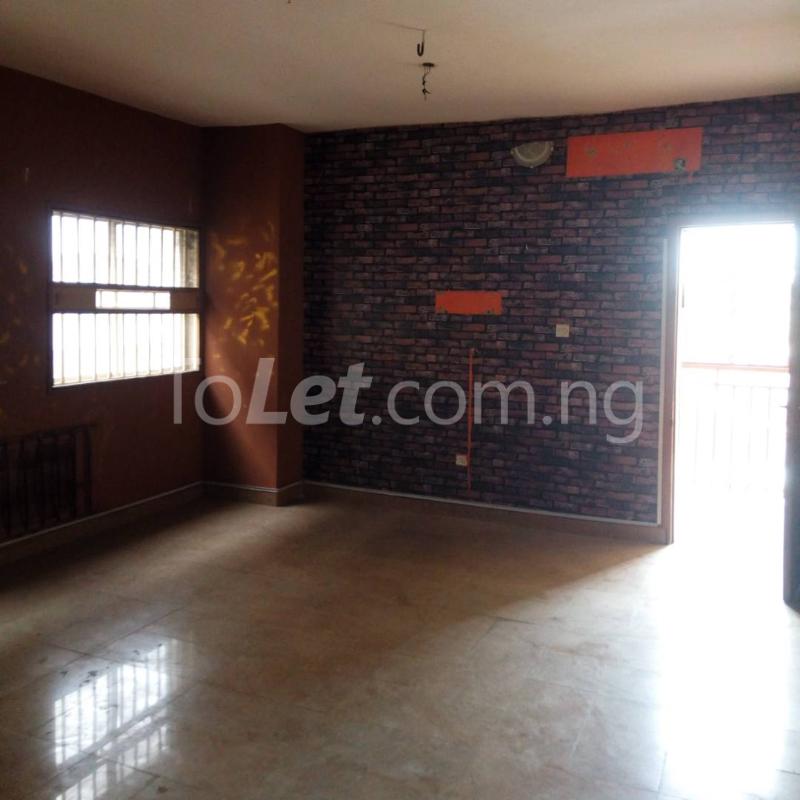 2 bedroom Flat / Apartment for rent Chemist Akoka Yaba Lagos