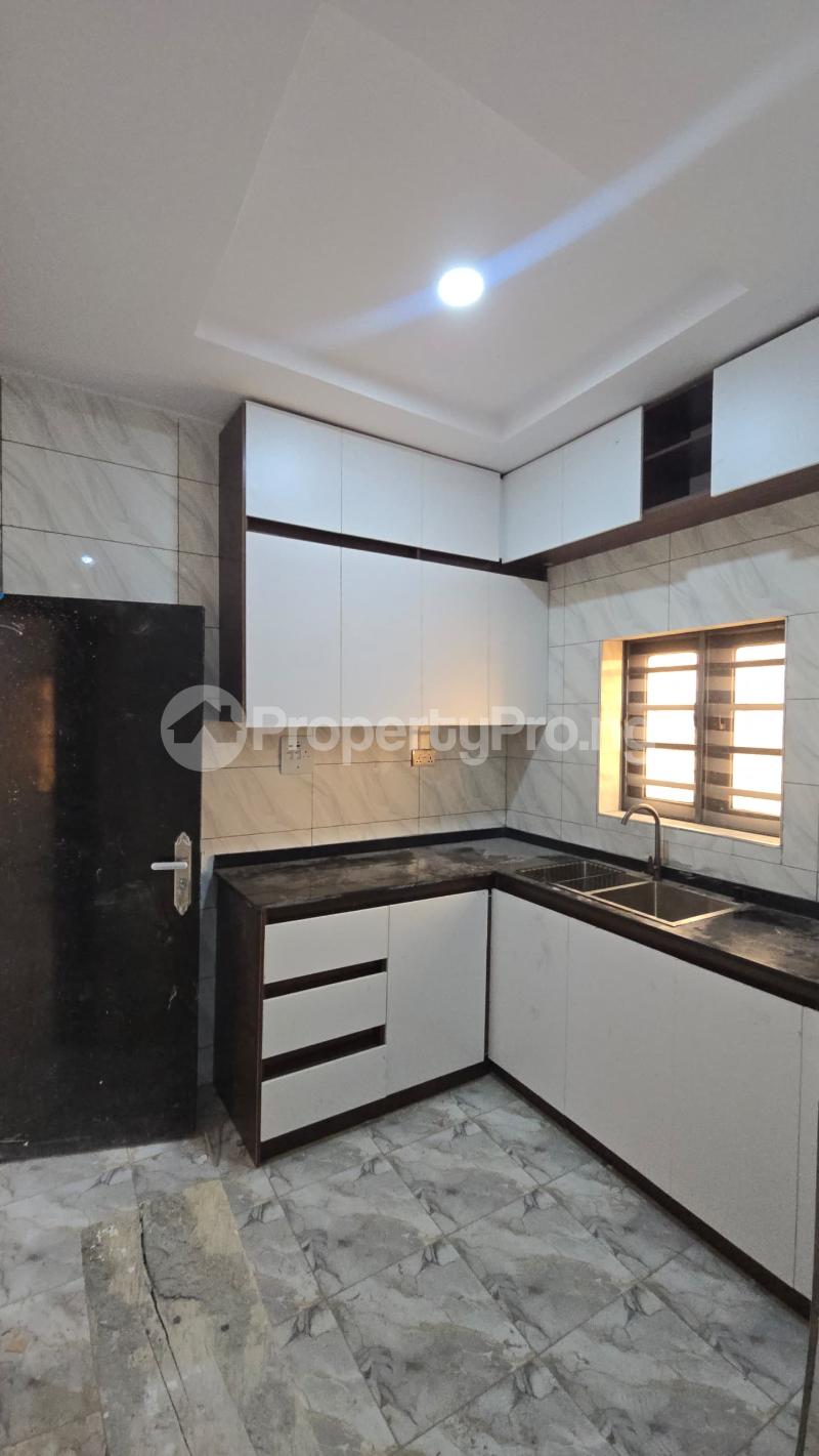 2 bedroom Flat / Apartment for rent Omolayo Estate Akobo Ibadan Oyo