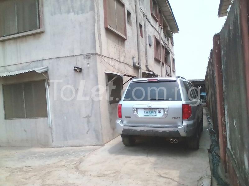 2 bedroom Flat / Apartment for rent Bariga Bariga Shomolu Lagos