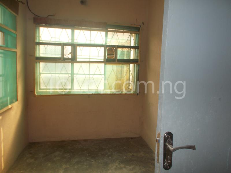 2 bedroom Flat / Apartment for rent No 17, Akinyemi Street Alapere Kosofe/Ikosi Lagos