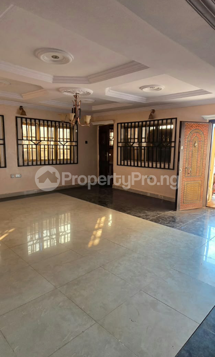 2 bedroom Flat / Apartment for rent Kute Area, Wofun ,iyana Church Ibadan Oyo