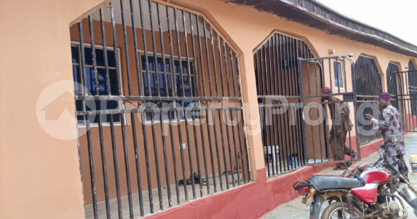 2 bedroom Flat / Apartment for rent Awotan Area,apete Ibadan Oyo