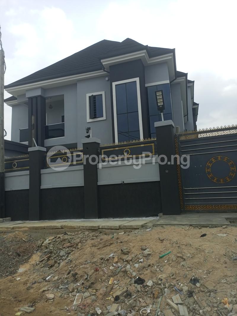 2 bedroom Flat / Apartment for rent Divine Avenue Bucknor Estate, Bucknor Isolo Lagos