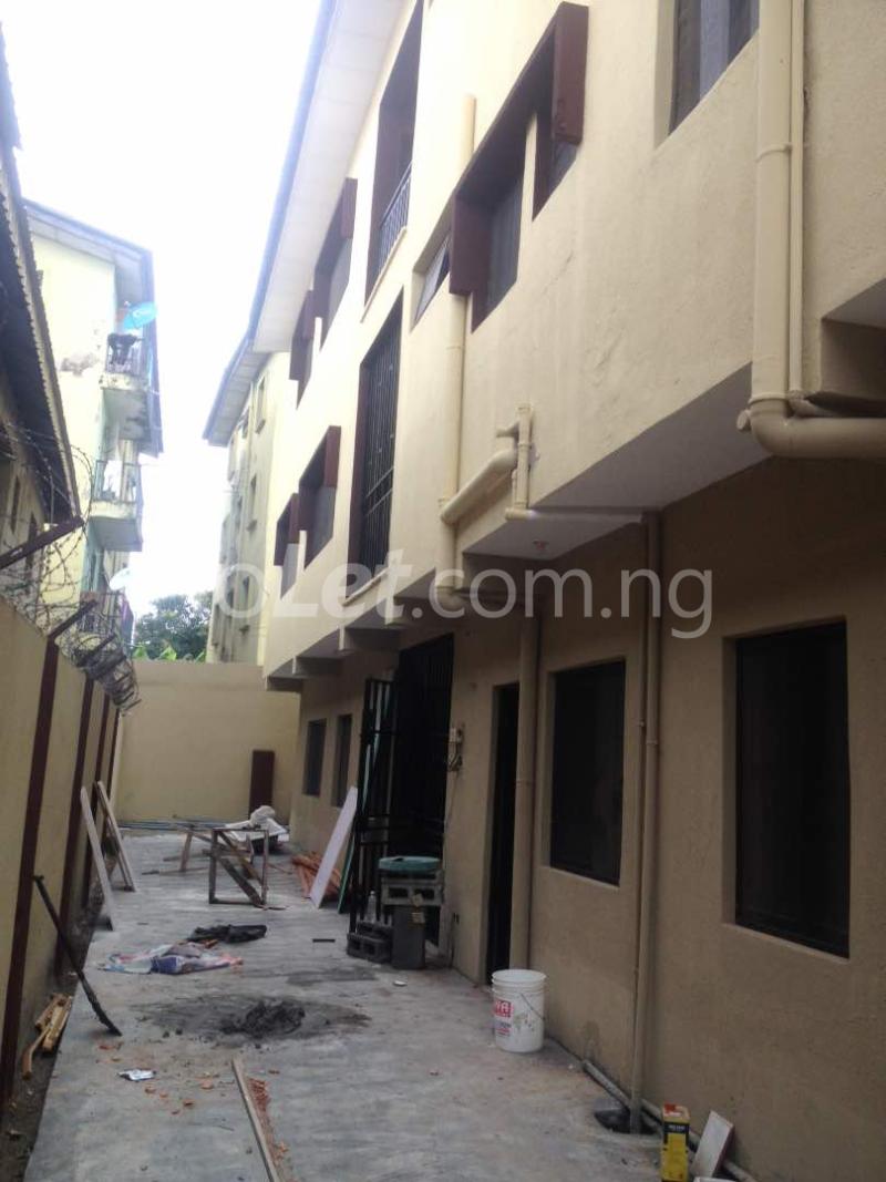 Flat / Apartment for rent Off Akobi Crescent Surulere Lagos - 0