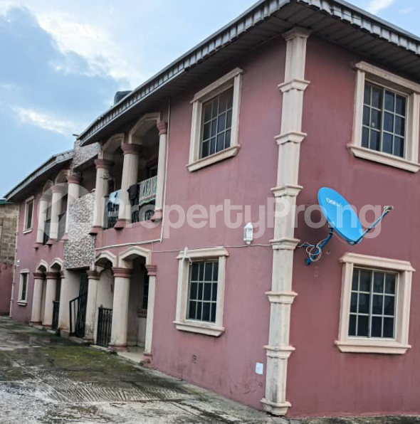 2 bedroom Flat / Apartment for rent Wakajaye Area, Iyana Church Ibadan Oyo