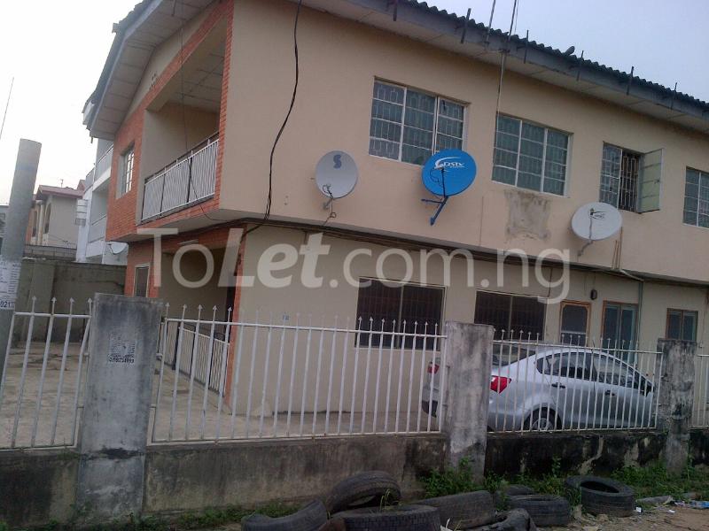2 bedroom Flat / Apartment for rent Along Jose Street Mende Maryland Lagos