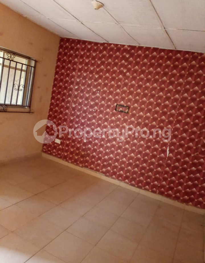 2 bedroom Flat / Apartment for rent Olodo Bank Area, Iyana Church Ibadan Oyo