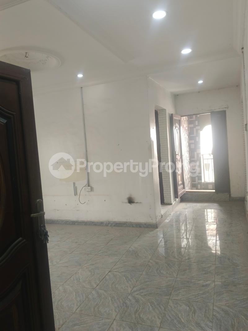 2 bedroom Flat / Apartment for rent Palmgroove Ikorodu road(Ilupeju) Ilupeju Lagos