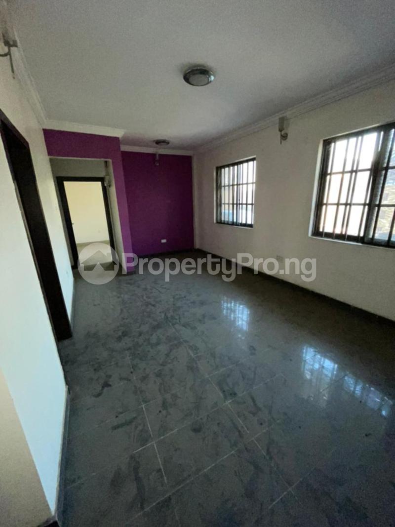 2 bedroom Flat / Apartment for sale G Ebute Metta Yaba Lagos