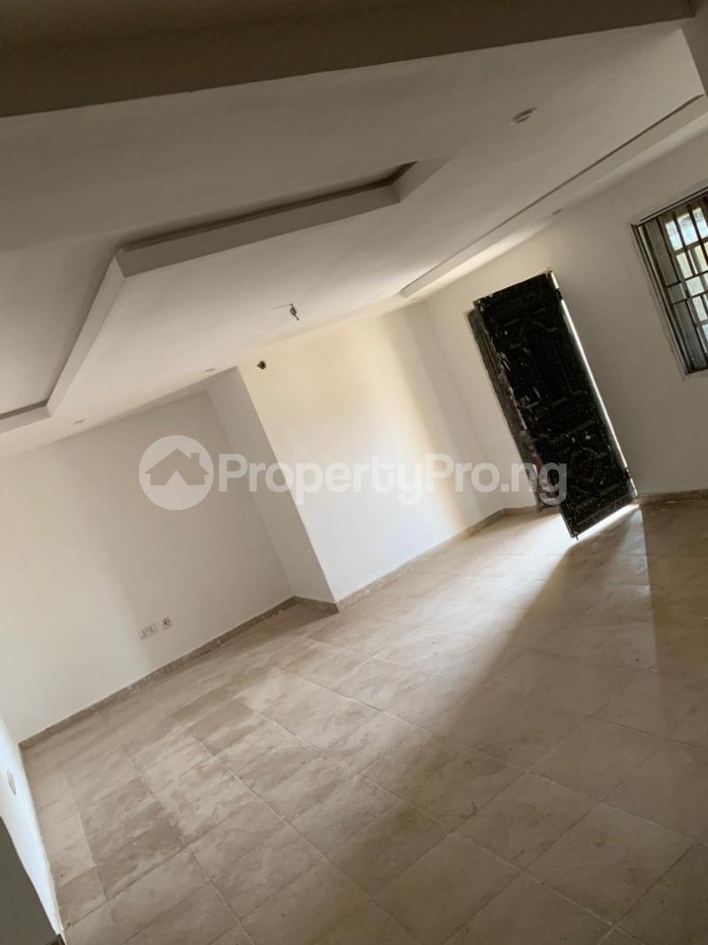 2 bedroom Flat / Apartment for rent Adekunle Yaba Lagos