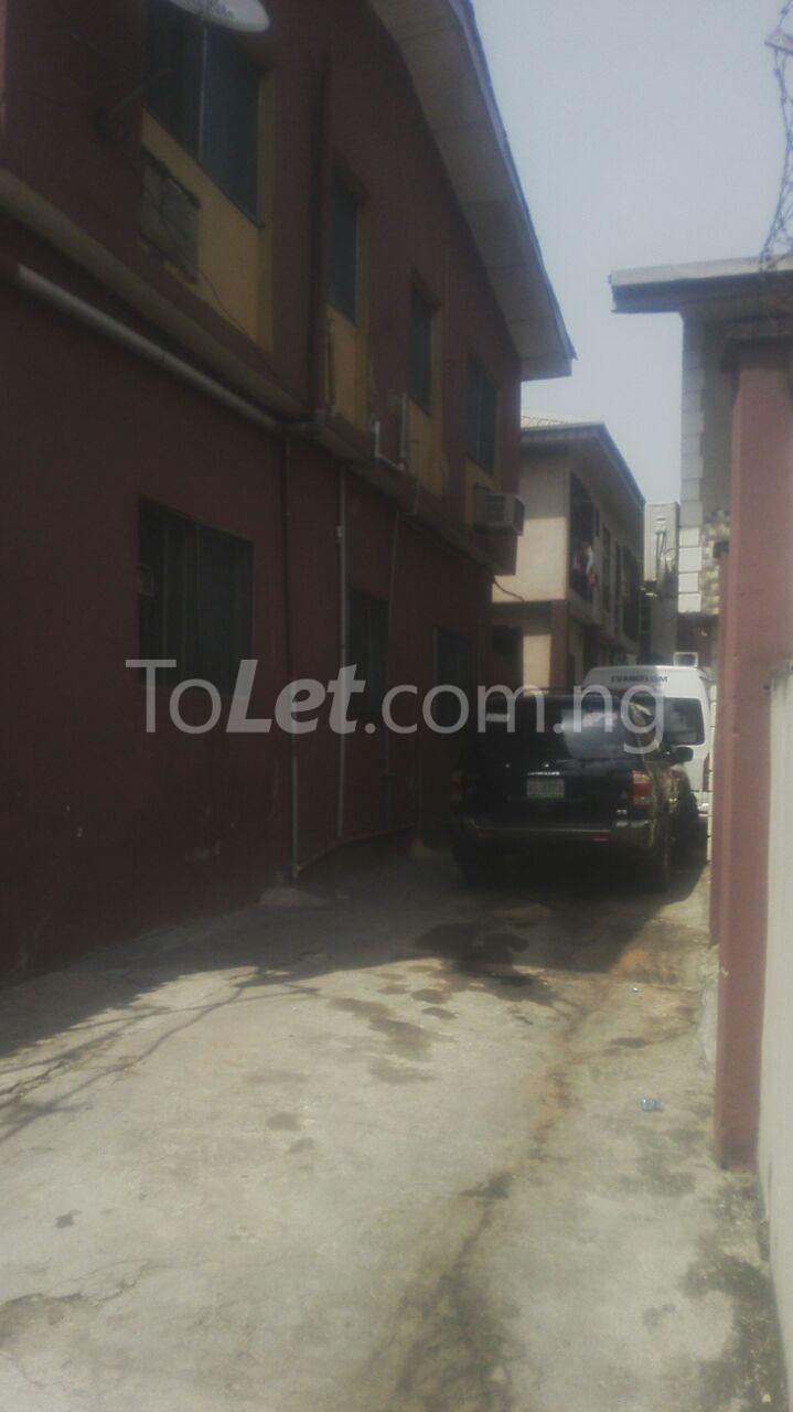 2 bedroom Flat / Apartment for rent Mile 12, Kosofe Lagos