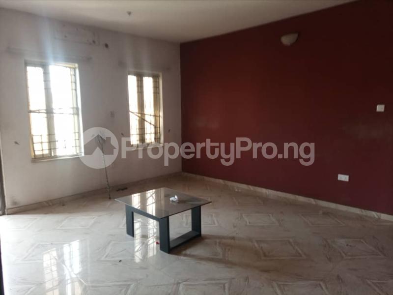 Flat / Apartment for rent Fola Agoro Yaba Lagos