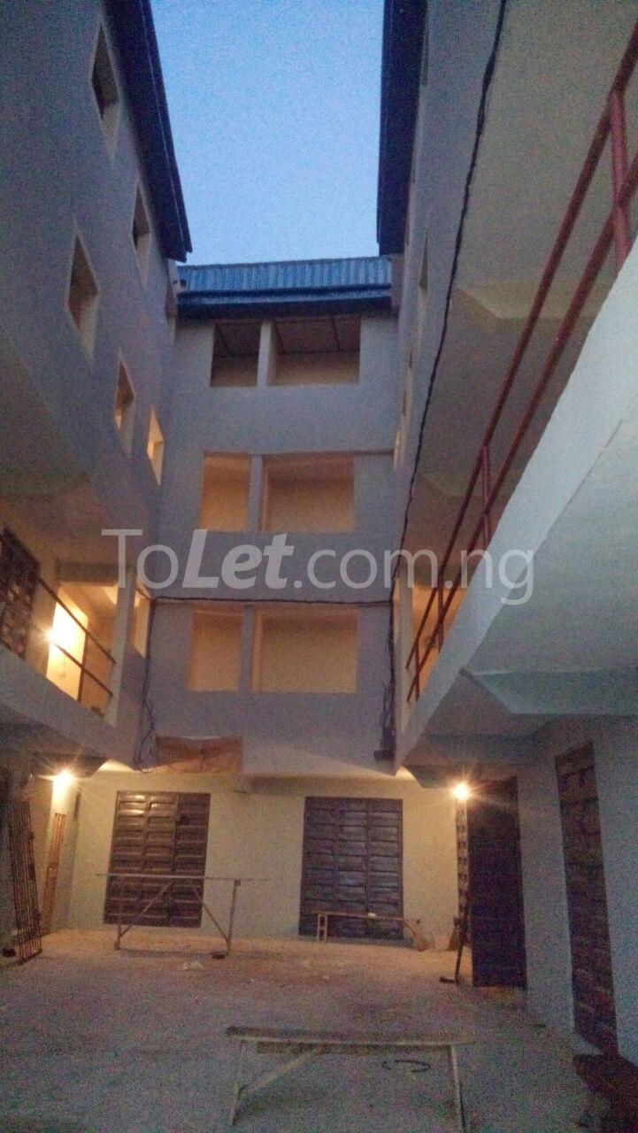 2 bedroom Flat / Apartment for rent Adeniyi Street Itire Surulere Lagos