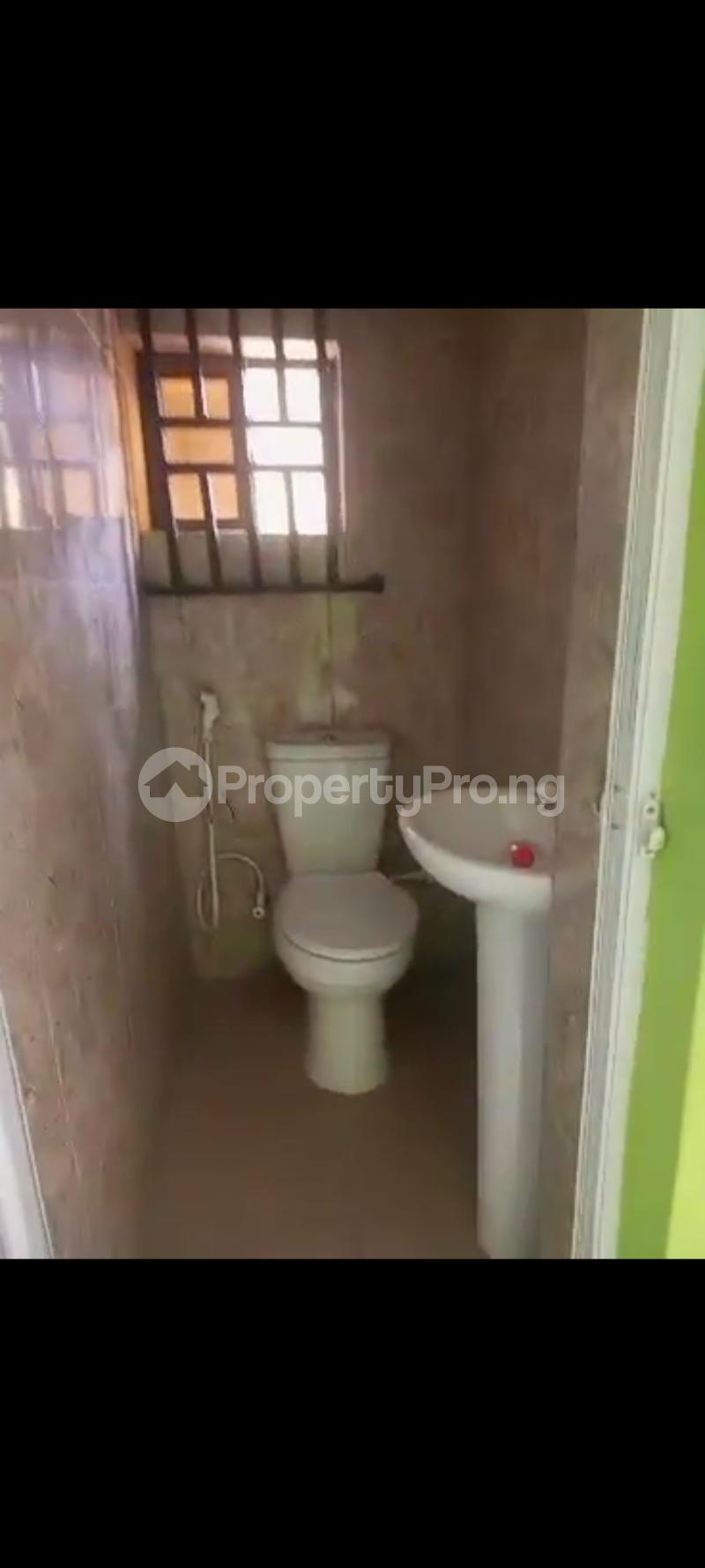 2 bedroom Flat / Apartment for rent Okeriya Jumofak Ikorodu Lagos