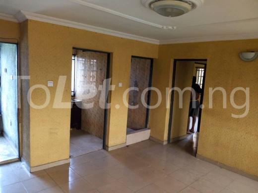 2 bedroom Flat / Apartment for rent   Adekunle Yaba Lagos