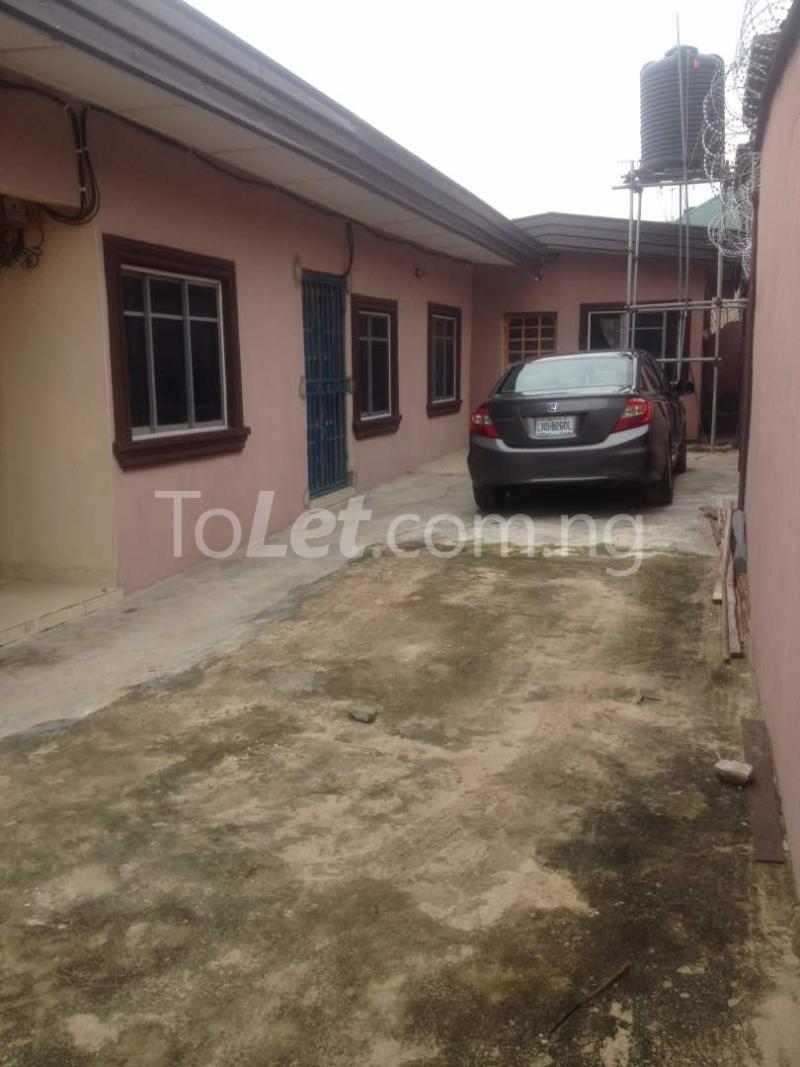 2 bedroom Flat / Apartment for rent Lawanson Lawanson Surulere Lagos