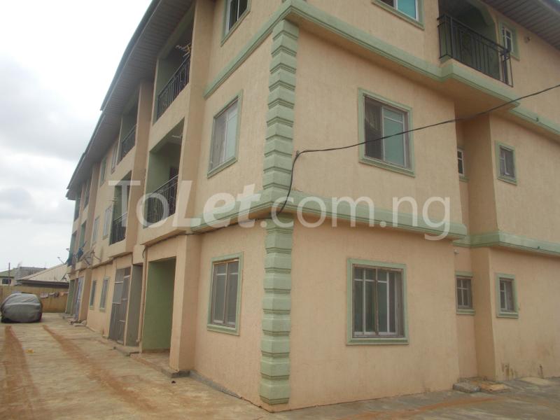 2 bedroom Flat / Apartment for rent Ba Street Bucknor, Isolo Bucknor Isolo Lagos