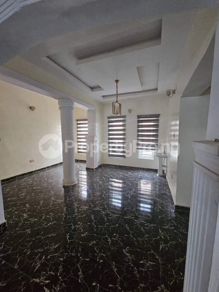 2 bedroom Flat / Apartment for rent Oluyole Estate Ibadan Oyo