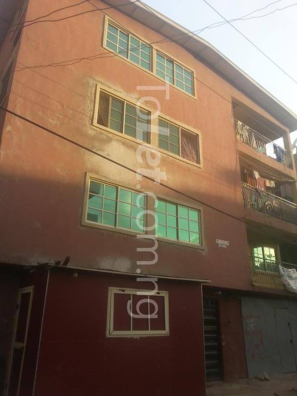 2 bedroom Flat / Apartment for rent 22 Lagos Street, Yaba Yaba Lagos