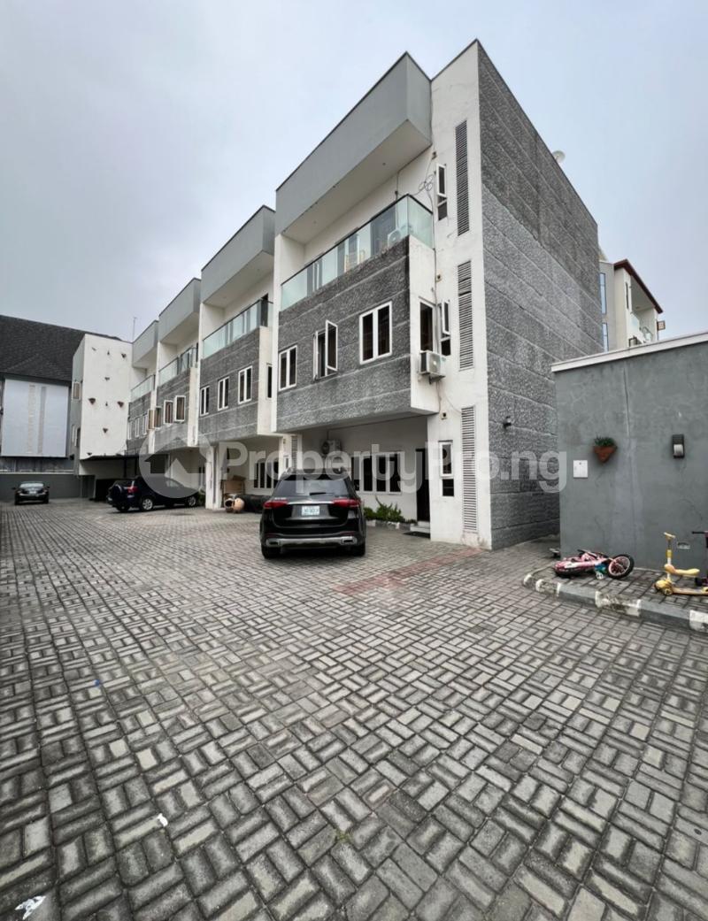 2 bedroom House for rent Platinum Way Ikate Lekki Lagos. Ikate Lekki Lagos