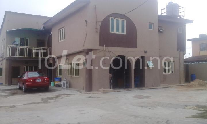 2 bedroom Flat / Apartment for rent Off Ajibola Crescent Lagos