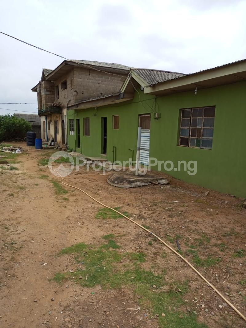 2 bedroom Flat / Apartment for rent Ogunjobi By Igbogila Bus Stop Baruwa Ipaja Lagos - 0