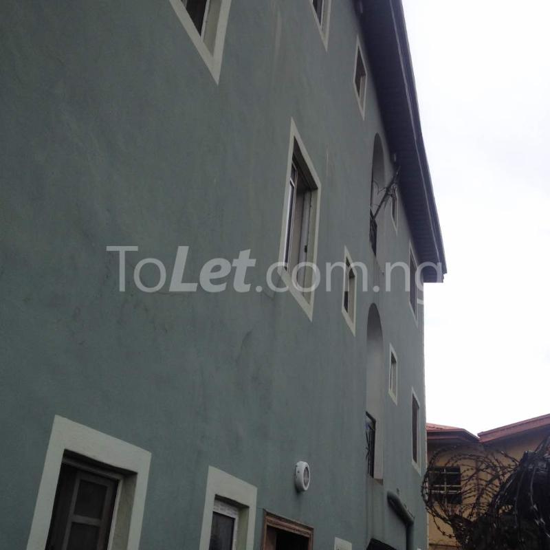 2 bedroom Flat / Apartment for rent Apata Onipanu Shomolu Lagos