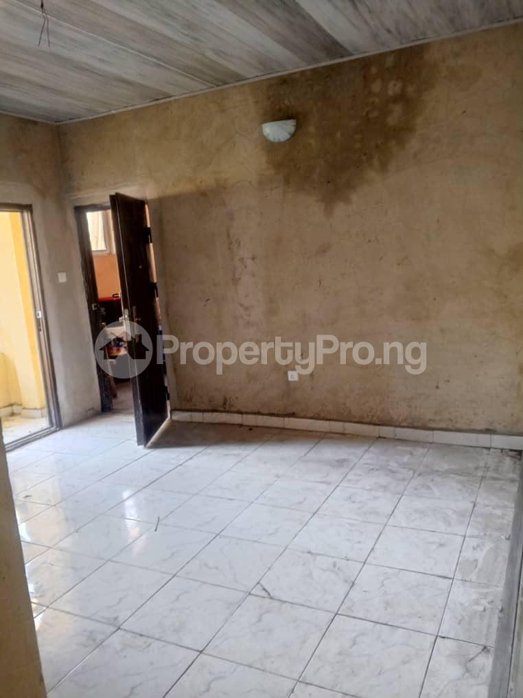 2 bedroom Flat / Apartment for rent Adekunle Yaba Lagos