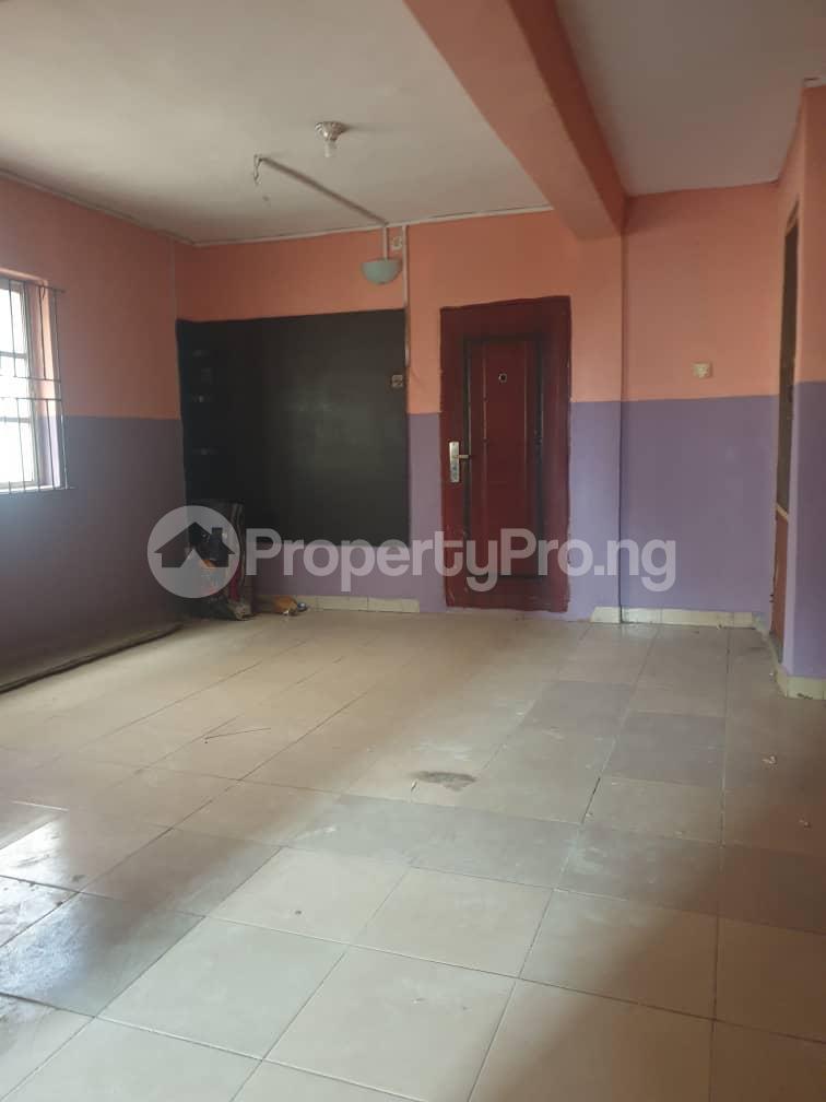 2 bedroom Flat / Apartment for rent Alagomeji, Yaba, Lagos. Alagomeji Yaba Lagos